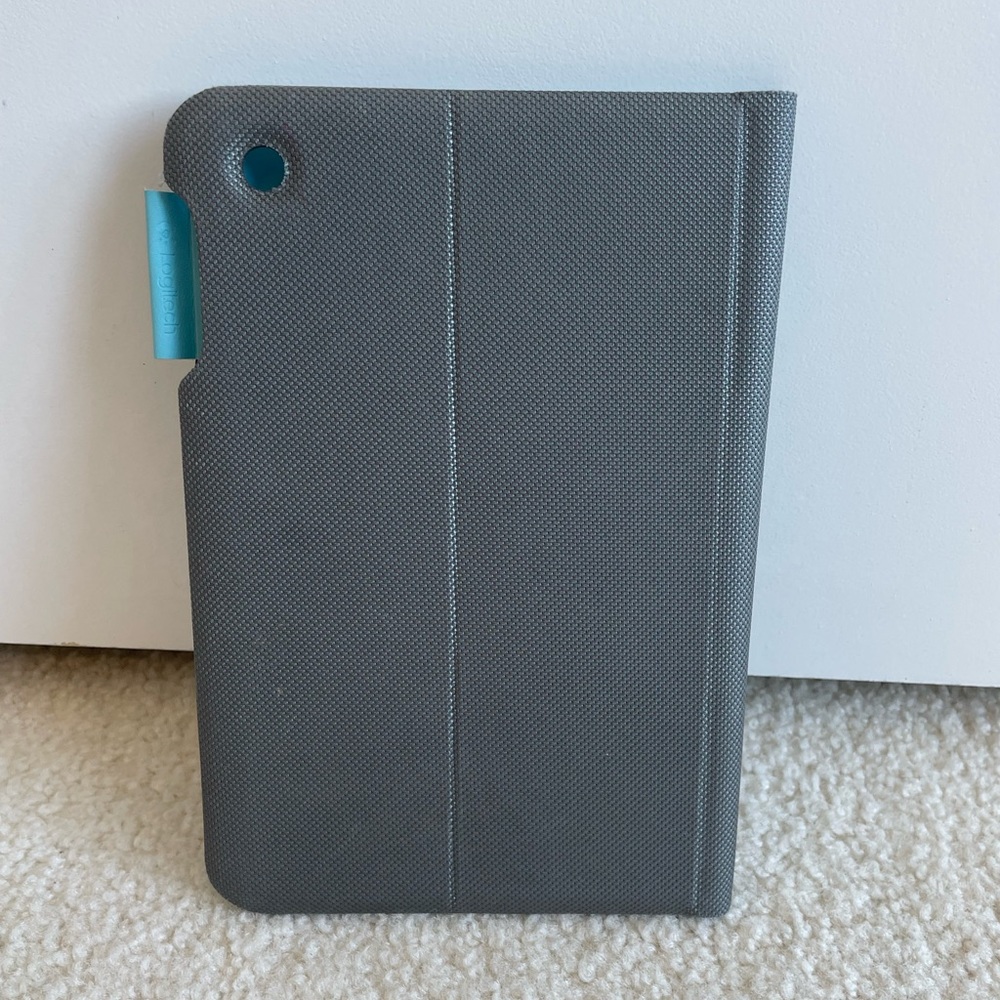 iPad Mini Gray Logitech Case